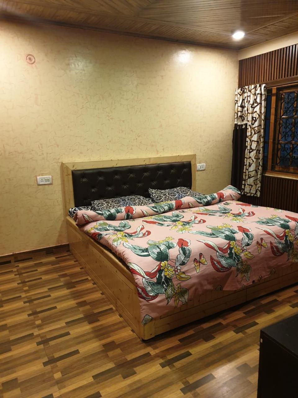 New Mehdudia B&B Shimla Esterno foto